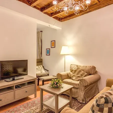 Book And Rent רומא