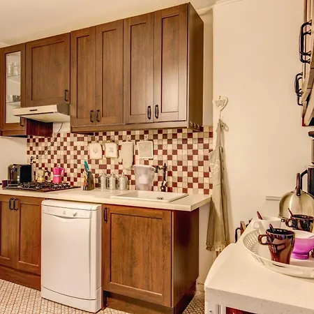Book And Rent Apartman *
